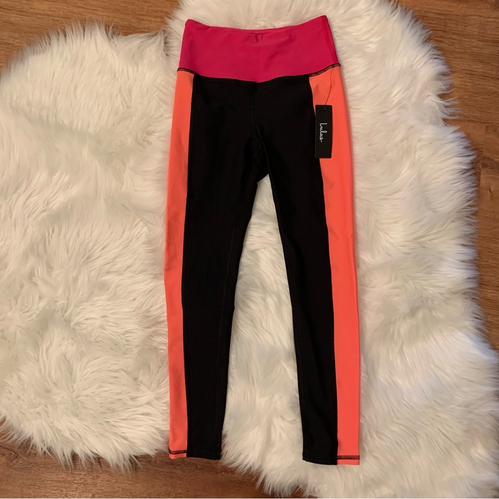 Lulus NWT Goal Oriented Black Colorblock High Impact Leggings XS Activewear